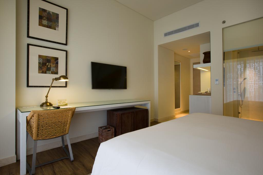 Deluxe Double Pool Access Room