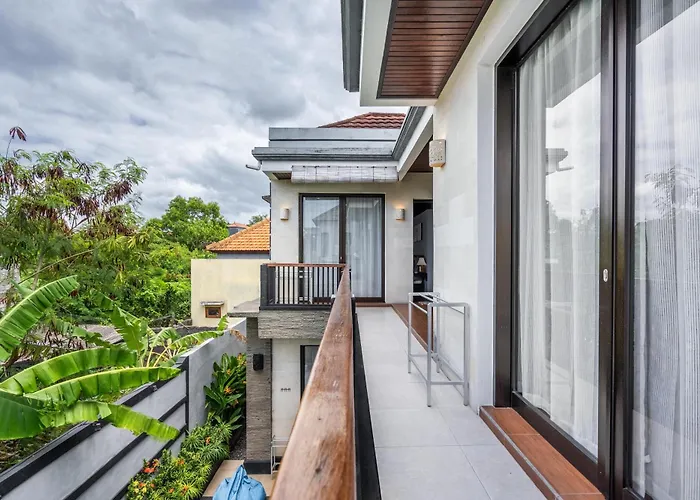 Villa: Deja View